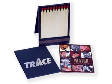 Book match with 10 wood sticks